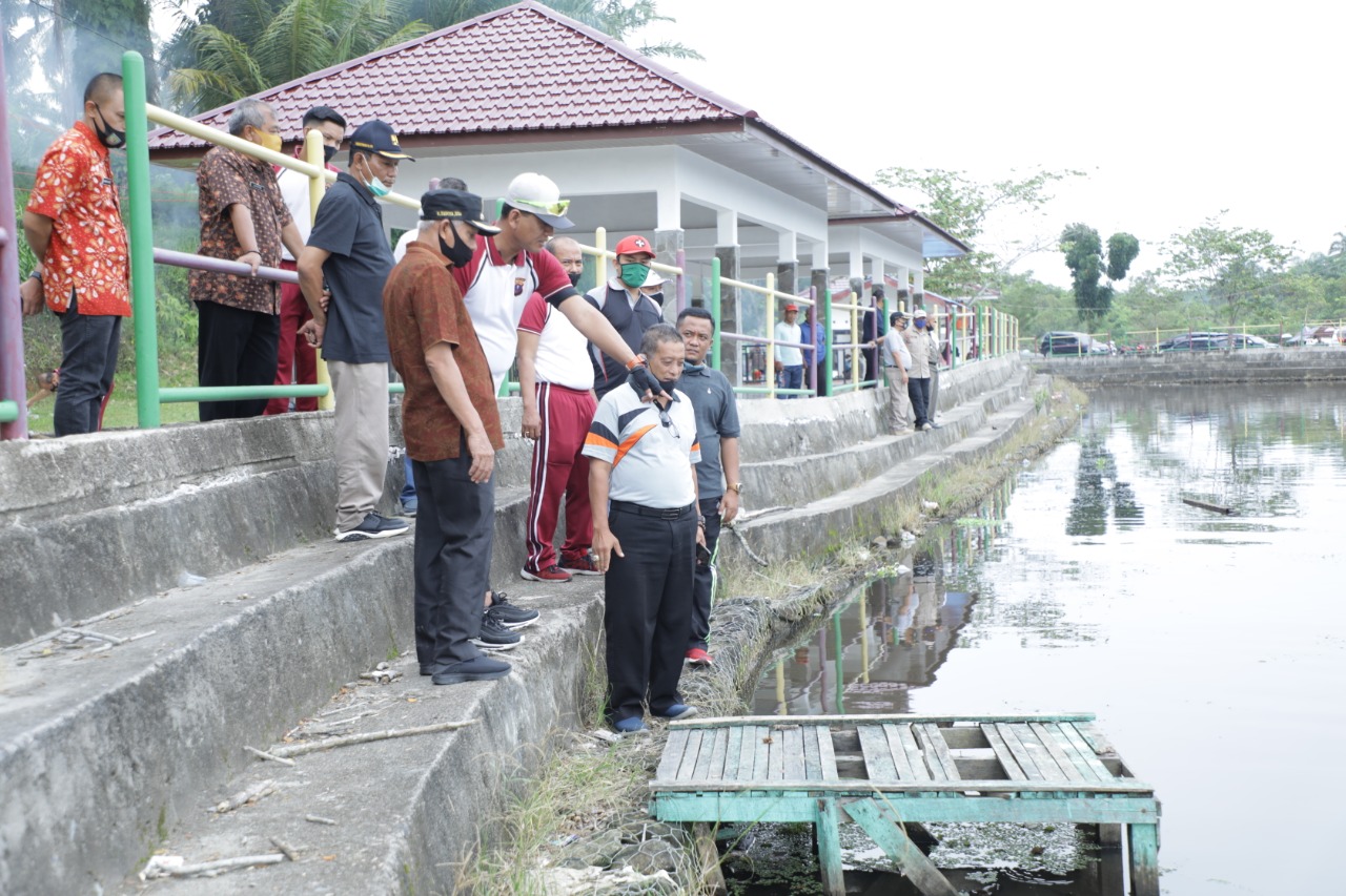 Pemkab dan Polres Asahan Gotong Royong Massal di Danau Teratai