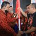 Bupati Labuhanbatu Serahkan Bendera Petaka kepada Ketua Terpilih PP Panai Hulu