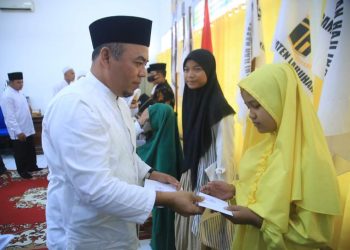 Ketua IPHI Andi Santuni 50 Anak Yatim di Kelurahan Ujung Bandar