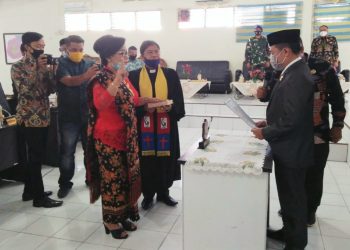 Nuriana Silaban SH Resmi Dilantik Sebagai PAW Anggota DPRD Kota Tanjungbalai