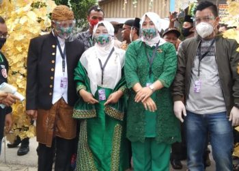 Tarian Jaran Kepang Iringi Paslon Darno – Haris Muda Siregar (HMS) Daftar ke KPU Labura