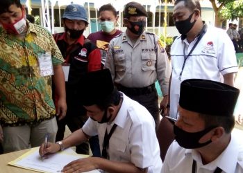 Pasangan Dwi Prantara Mendaftar ke KPU Labura