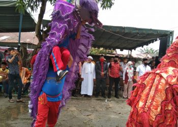 Barongsai dan Jaran Kepang Meriahkan Persiapan Pendaftaran Rosmansyah-Winda Fitrika ke KPU Asahan