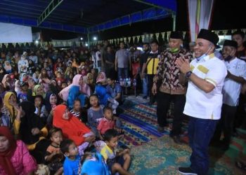 Bupati Andi Apresiasi Kegiatan Bersih Desa di Sei Jawi-jawi