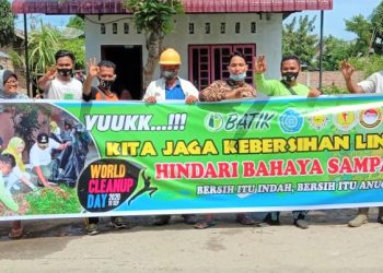 Gotong Royong Komunitas Pencinta Lingkungan Jaga Kebersihan dan Kurangi Bahaya Sampah Plastik
