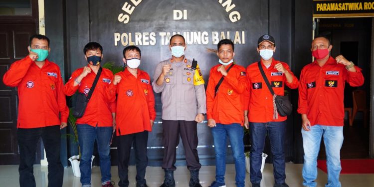 Kapolres Tanjungbalai foto bersama pengurud PBB Kota Tanjungbalai.