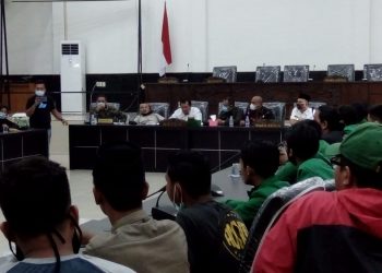 Aliansi Mahasiswa Labura Tuntut DPRD Rekomendasikan Pembatalan UU Cipta Kerja
