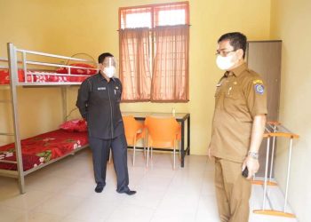 Pjs Bupati Labuhanbatu Tinjau Ruang Isolasi Pasien Covid-19