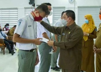 26 Calon Mahasiswa Jalur SNMPTN dan SBMPTN Peroleh Bantuan Pemkab Labuhanbatu