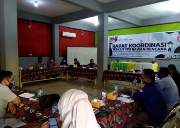 (Richad Silaban/taslabnews) KPU Labuhanbatu Utara menggelar Rapat Koordinasi Terkait TPS Rawan Banjir, Jumat (4/12/2020) di Aek Kanopan.