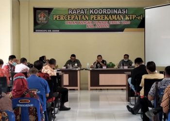 Plh Bupati Asahan Hadiri Rapat Koordinasi Percepatan Perekaman e-KTP