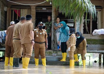 Hari I Usai Cuti Pilkada, WaliKota Tanjungbalai Tinjau Warga Terdampak Banji