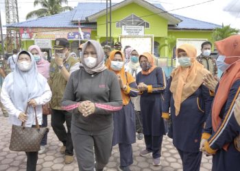 Korban Banjir di Asahan Terima Bantuan dari Ketua TP PKK Provsu