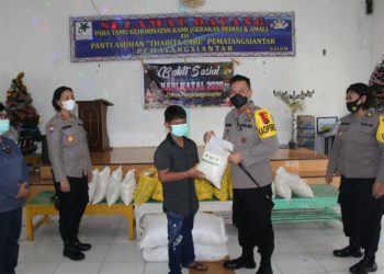 Jelang Natal dan Tahun Baru, Kapolres Pematangsiantar Berbagi Kasih dengan Anak Yatim Piatu