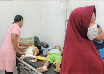 Bupati Instruksikan Kades Kesehatan Periksa Penyebab Keracunan Massal di Kecamatan Air Joman