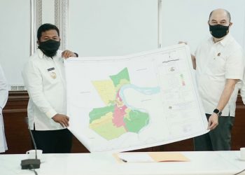 BPN Serahkan Peta Zona Nilai Tanah di Kota Tanjungbalai ke Walikota