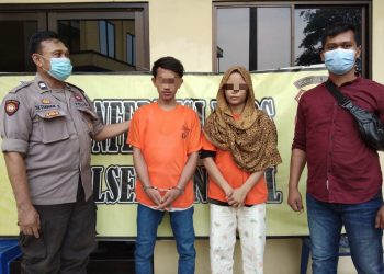 Lagi Asyik Nyabu Pasangan Ini Diringkus Polisi