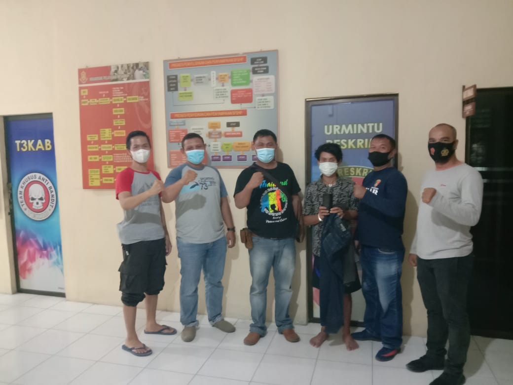 (Ignatius Siagian/taslabnews) Tersangka Ilham alias Lindung tersangka kasus pencurian dengan pemberatan