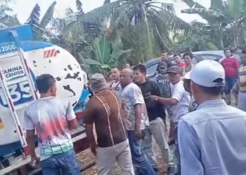 Tak Miliki Dokumen, Truk Berlogo Pertamina Dihadang Warga, Rencananya Dijual Ke Pengecer