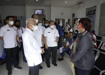 Warga di 6 Kecamatan Bisa Urus KK dan Akte Lahir di Kantor Camat Pulau Rakyat