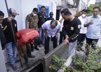 Kadis PUPR Asahan Kasih Waktu 2 Minggu bagi  Masyarakat di Jalan Cokkro dan Imbon untuk Bongkar Penutup Lubang Kontrol Saluran Drainase