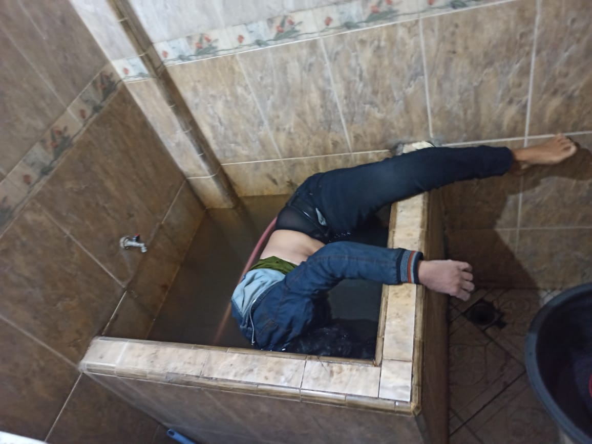 Wanita Paruh Baya Ditemukan Tewas di Dalam Bak Kamar Mandi