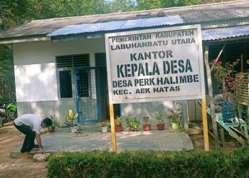 Kantor Kepala Desa Perkebunan Halimbe.