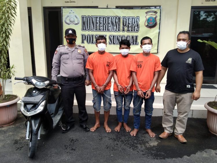 Tersangka pelaku curanmor dan penadah