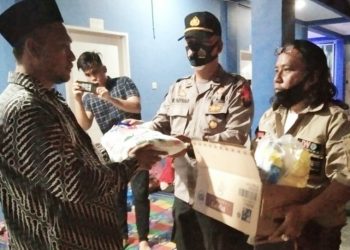 Ulang Tahun ke-3, IWO dan TaslabNews.com Santuni Anak Yatim di Meranti Asahan