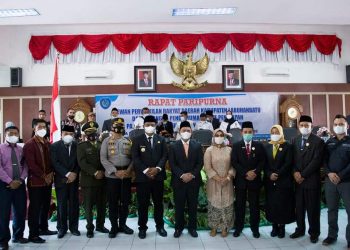 Pj Bupati Labuhanbatu Hadiri Paripurna Penetapan Paslon Pemenang Pilkada 2020