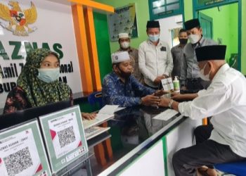 Serahkan Zakat Mal, Ini Pesan Bupati pada ASN