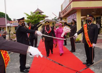 Kapolres Tanjungbalai Pimpin Wisuda Purna Bhakti 3 Personil Yang Purna Tugas