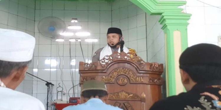 Briptu JM Munthe Ajak Umat Islam Hadiri Sholat Jum'at
