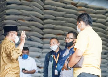 Siapkan Beras untuk Disalurkan ke Warga, Plt Walikota Tanjungbalai Tinjau Gudang Bulog