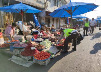 Ganggu Kelancaran Arus Lalu Lintas, Sat Lantas Polres Tanjungbalai Tertibkan Pengguna Badan Jalan