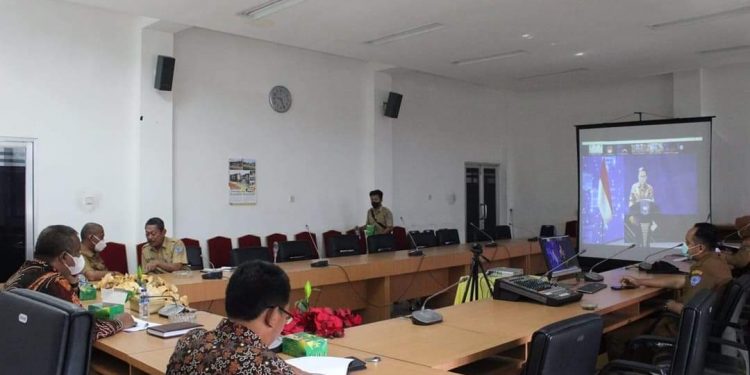 Suasana Rakor Lounching Secara Virtual di Ruangan Rapat Bupati Labuhanbatu.