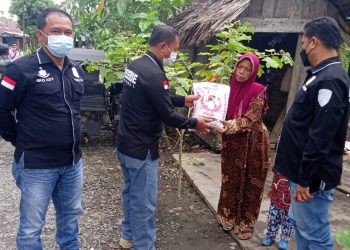Polres Tanjungbalai Gelar Bansos Peduli Kasih Kepada Warga Terdampak Covid-19