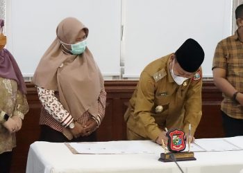 Tingkatkan SDM, Plt Wali Kota Tanjungbalai Tandatangani MoU dengan STMIK Royal Kisaran