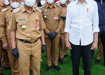 Hadiri Kunjungan Presiden di Rumah Dinas Gubsu, Bupati Asahan Foto dengan Jokowi