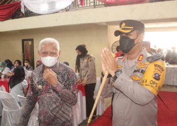 Panglim TNI Tinjau Vaksinasi Massal di Asahan Secara Virtual