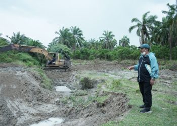 Wakil Bupati Asahan Perintahkan Dinas PUPR Turunkan Alat Berat untuk Pembuatan Tanggul di Suka Makmur