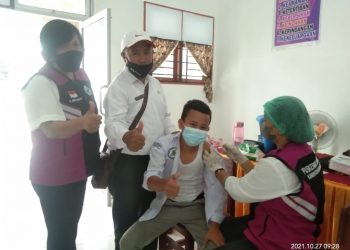 460 Siswa SMKN 1 Meranti Asahan Divaksin