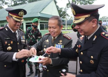 Datangi Dandim 0207/SML dan Makorem 022/PT I/BB, Kapolres Pematangsiantar: Selamat HUT TNI ke-76 Tahun