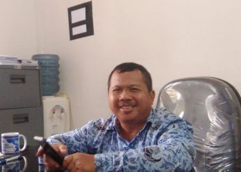 Seketaris Dinas Sosial Muksin