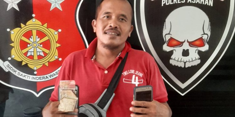 bernama Hisar Imanuel Pardede alias Tolor (38)