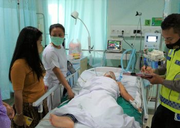 Ditabrak Saat Menyeberang Jalan, Bocah 9 Tahun Derita Luka Berat