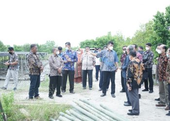 Kades Silo Baru Diminta Lengkapi Fasilitas di Lokasi Wisata Tracking Cinta Mangrove.