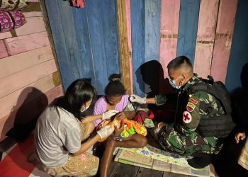 Mantap, Satgas Pamtas Yonif 126/KC Asahan Bantu Proses Persalinan Ibu Hamil