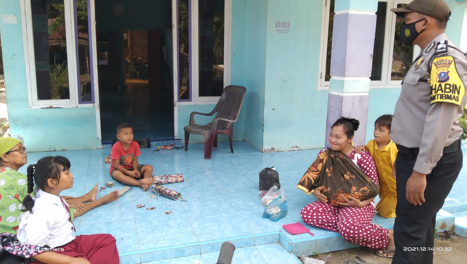 Berikan Rasa Nyaman, Personel Polsek Bandar Pulau Asahan Amankan Proses Vaksinasi di Desa Gunung Berkat