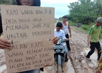 Warga Tanam Pohon Pisang di Jalan Rusak, Tagih Janji Pejabat Pemkab Asahan